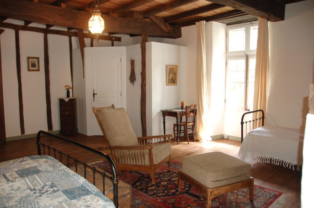 Auberge Lion D'Or Saint-Antonin Ruang foto