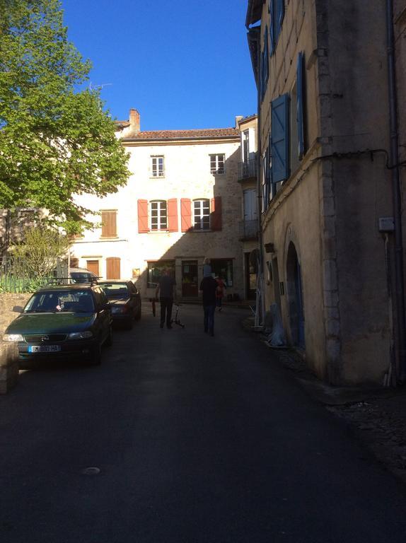 Auberge Lion D'Or Saint-Antonin Bagian luar foto