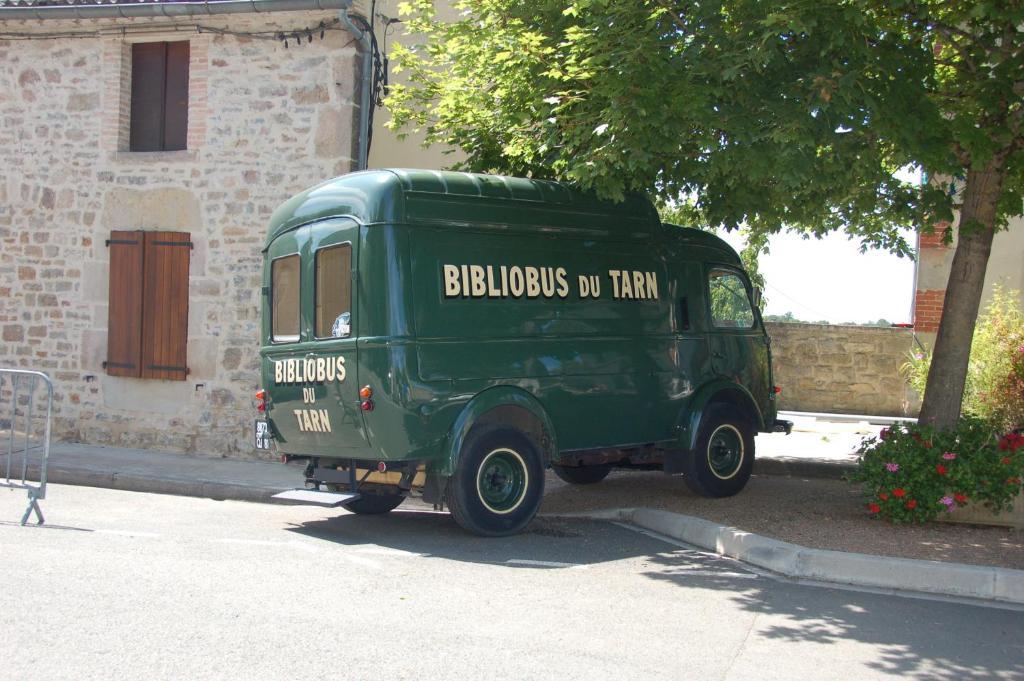 Auberge Lion D'Or Saint-Antonin Ruang foto