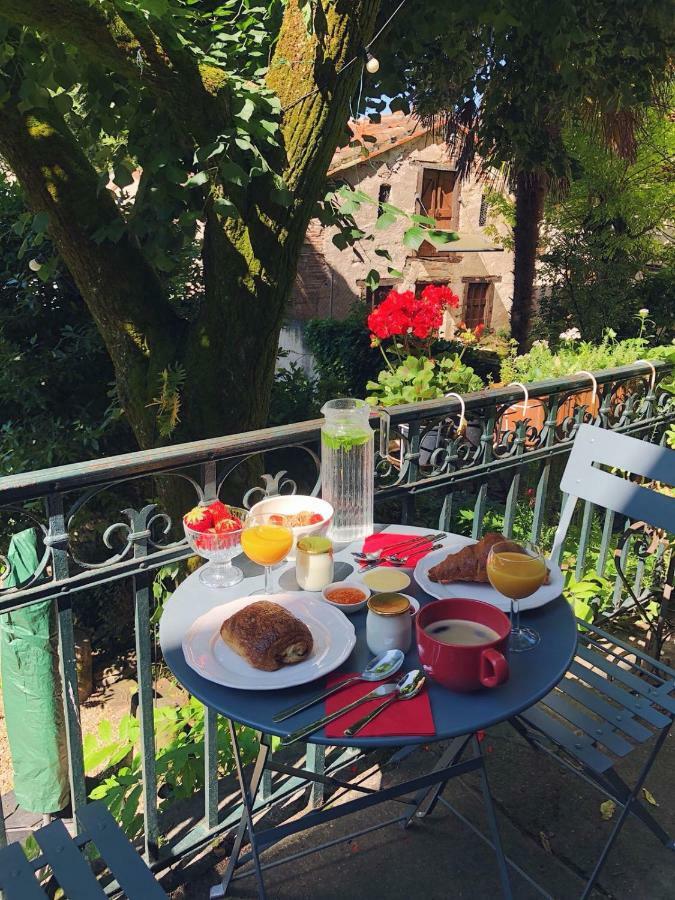 Auberge Lion D'Or Saint-Antonin Bagian luar foto