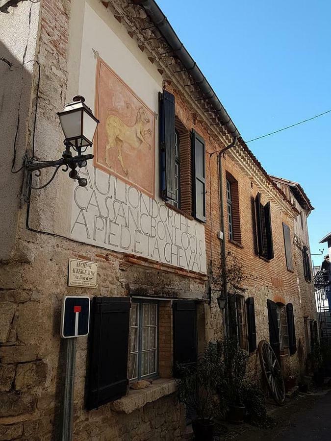 Auberge Lion D'Or Saint-Antonin Bagian luar foto